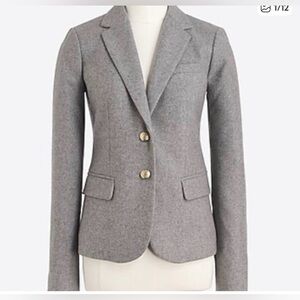 Classic Gray Women's Blazer wool 10 nwt